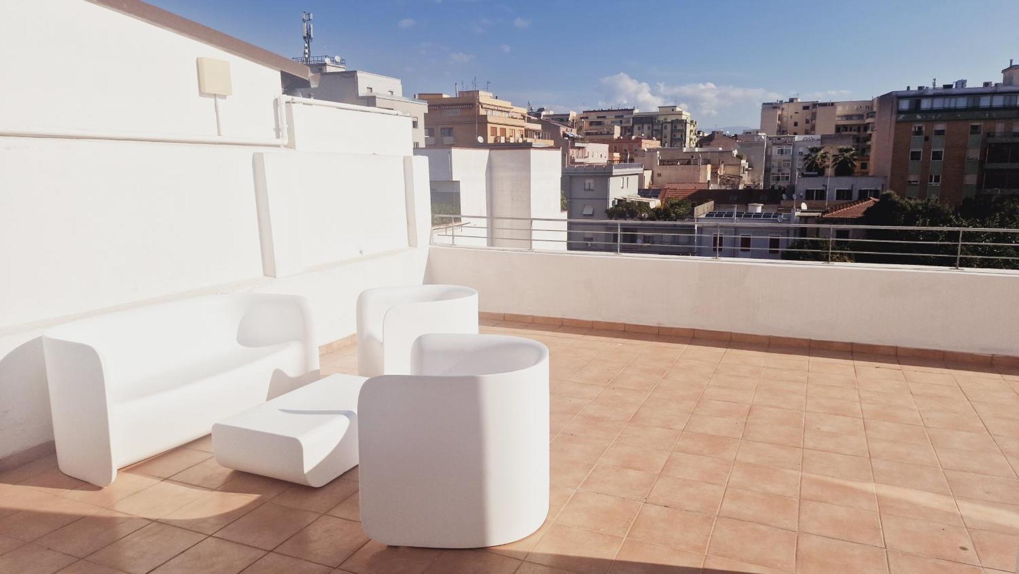 Appartement Greta House San Benedetto à Cagliari Extérieur photo